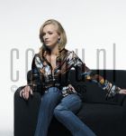 16-10-2005 Jennifer Hoffman at studio in Amsterdam, by order of Beaumonde Magazine. October 16, 2005.

[keywords]Posed, Sofa[/keywords]